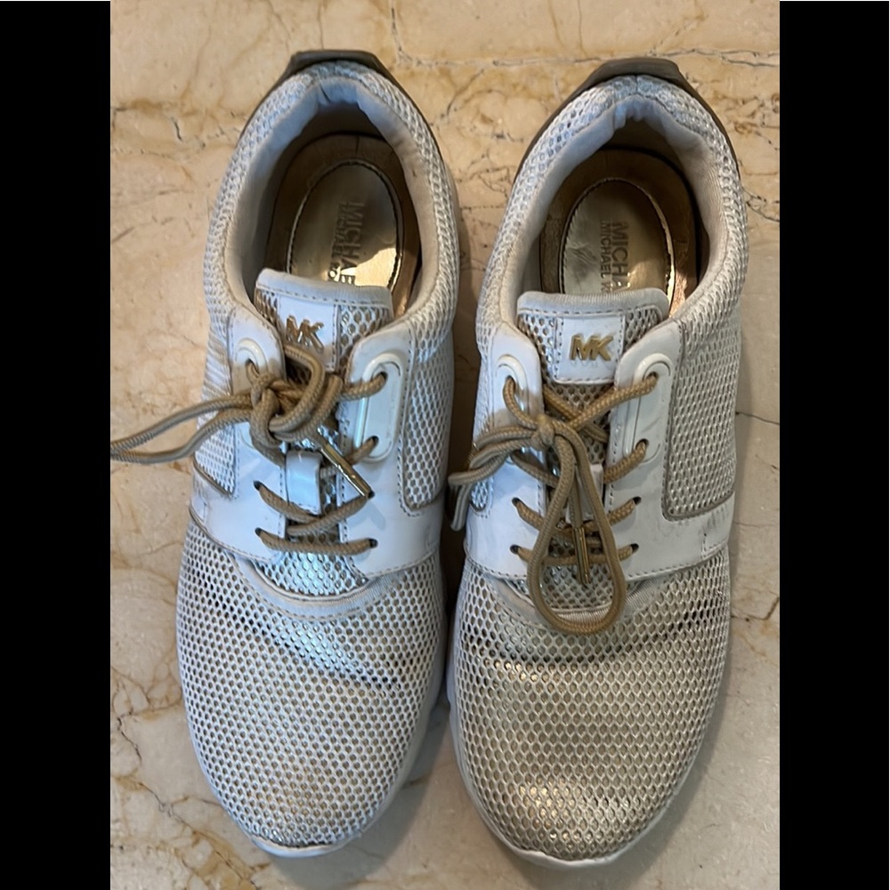 Michael kors women size 7.5 shoes